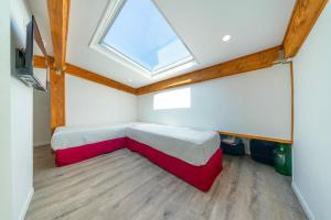 Elegant duplex, very well equipped, close to shops