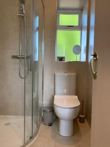 Charming Farmland Escape in the Heart of Ireland