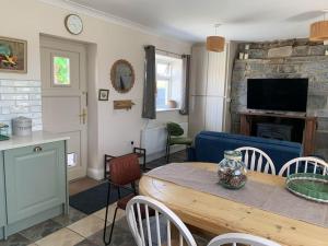 Charming Farmland Escape in the Heart of Ireland