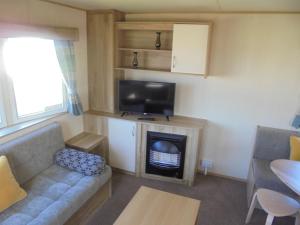 Kingfisher Horizon V 8 Berth Central Heated Close to site entrance