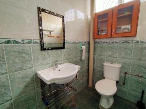 Malim Joyous Homestay - rent room only