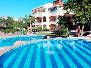Golf Park, Golf del Sur, poolside first floor apartment - 高尔夫德尔苏尔