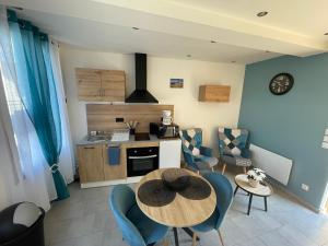 Maisons de vacances Les Hirondelles A : photos des chambres