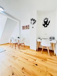 Schöne & gemütliche Wohnung direkt am Bahnhof