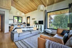 Stunning apartment- mountain views near Morzine