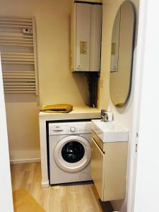 Bel appart fonctionnel et lumineux en centre ville, clinique et Tram à 5 mn, situation idéale !