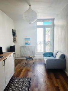 Bel appart fonctionnel et lumineux en centre ville, clinique et Tram à 5 mn, situation idéale !