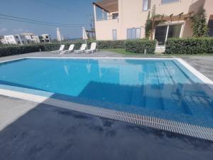 两卧室公寓-带露台花园