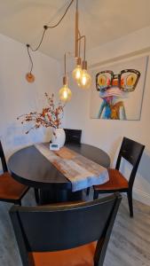 Molly Marine - Bespoke 2 Bedroom Courtyard Apartment - 1 Minute From Brighton Pier