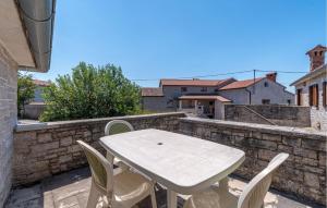 Cozy Apartment In Pazin With Kitchen 