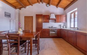 Awesome Apartment In Pazin With Wifi 
