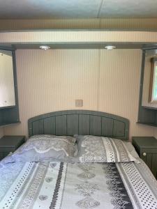 Mobil Home 40 4-6 personnes, nature, piscine parc du Pilat