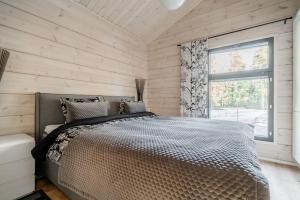 Ylellinen huvila meren rannalla Raaseporissa