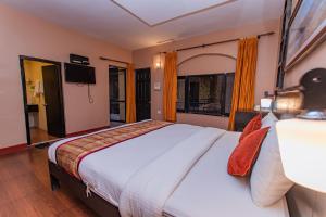 Moonlight Resort and Spa