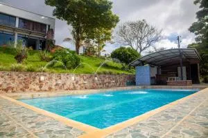 Lujosa finca en La Cumbre, Piscina, jacuzzi, WiFi, 5BR - 布埃纳文图拉