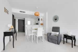 Nova Beach Eleni