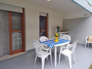 Halley Belmare Apartments