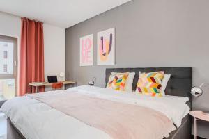 Spacious Family Apartments with Balcony I Metro I Karlín