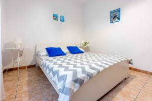 Apartments in Novi Vinodolski 45270