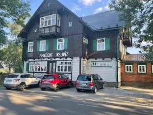 Penzion Rejviz - Hradec