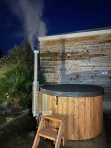 Maisons de vacances Gite Les Eaux du Moulin piscine chauffee et jacuzzi : photos des chambres
