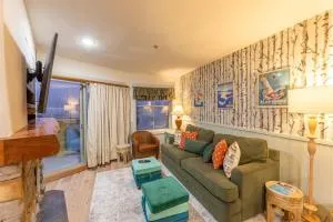 RF312 Hot Tub Heated Garage and Parking - Slaty Fork