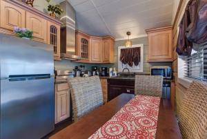 Seclusion Retreat by Stony Brook Cabins