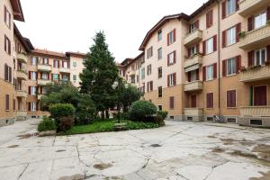 Two-Bedroom Apartment with Balcony