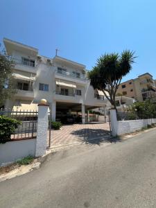 Eraldos Rooms and Apartments