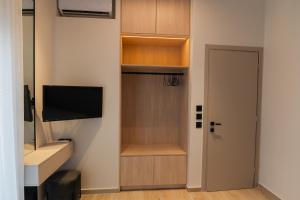 Ellis Luxury Apartment