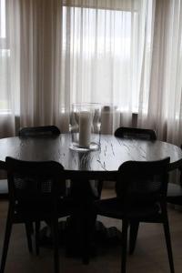 Quiet and cozy apartment with a lake view