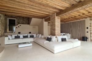 Villa Gabrielle Estate