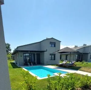 Olympus Mare Village Seaside Pool Villas - 奥林匹亚基·阿克蒂