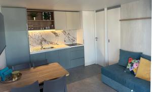 Mobile Home Sea Breeze