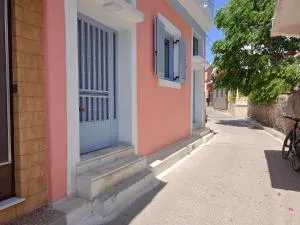 ART House - 爱琴娜岛