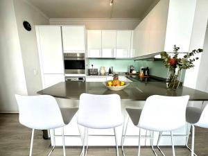 City Vista Views & Light Sparkle