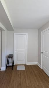 Cozy Basement rooms 2 bedroom 2 queen beds home stay in halifax Nova Scotia