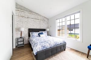 2br - Spacious Yard - Canal Bridge, Falls Nearby!