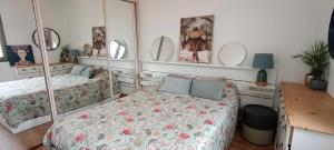 Maisons de vacances Maison atypique O-ZEN a 5 min de La Rochelle : photos des chambres