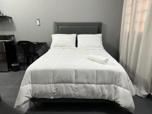 Habitación en el centro de asunción solo efectivo guaranies