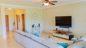 Hispaniola Beach Condo 9A2OceanviewBeachPool