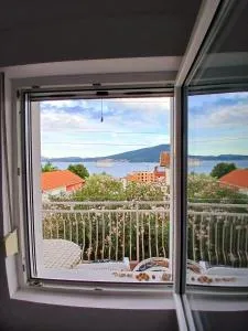 Apartman M - Baošići - 鲍希茨