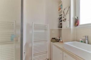Cute 1-bed flat near Opéra, Montmartre,Martyrs St