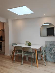 Gated 4 Guests House Free Parking