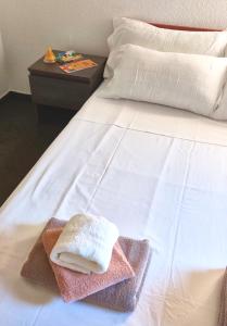 Hotels Hotel La Voile Bleue : photos des chambres