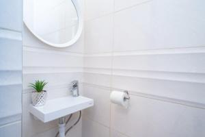 Ultra central large stylish apartment