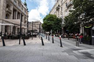 Brand NEW central AC apartment