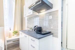 Extra Central Mini Studio - Lively Neighborhood