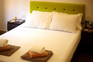 Hotels Hotel La Voile Bleue : photos des chambres