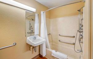 Studio 6 Suites Sacramento Northgate CA